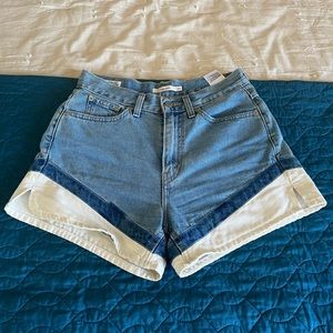 Levi’s A-line shorts